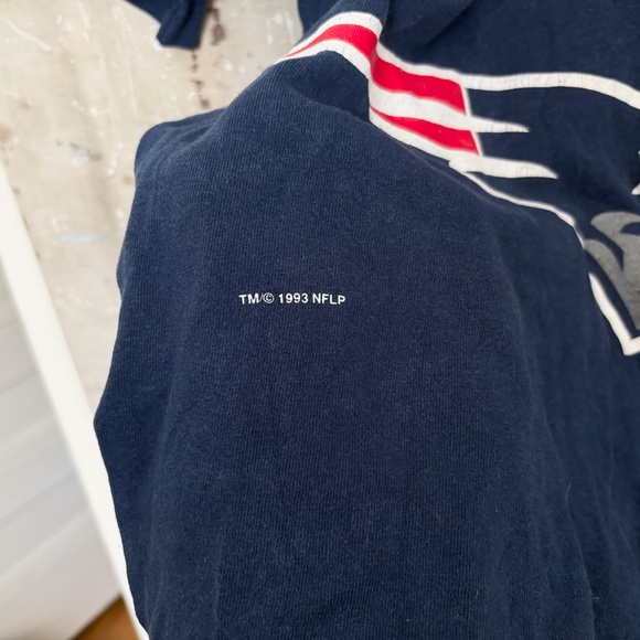 Vintage Starter New England Patriots Short Sleeve T Shirt - Picture 2 of 4